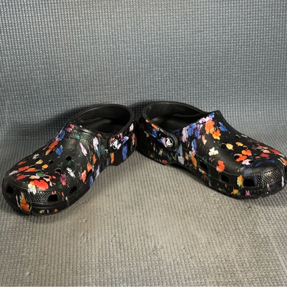 Crocs Classic Printed Floral Clog Slip On Shoes Women’s Size 8 - Picture 4 of 9